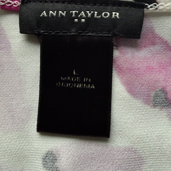 Ann Taylor Floral Print Top Women's L White Pink Keyhole Neck 3/4 Sleeve - Picture 9 of 9